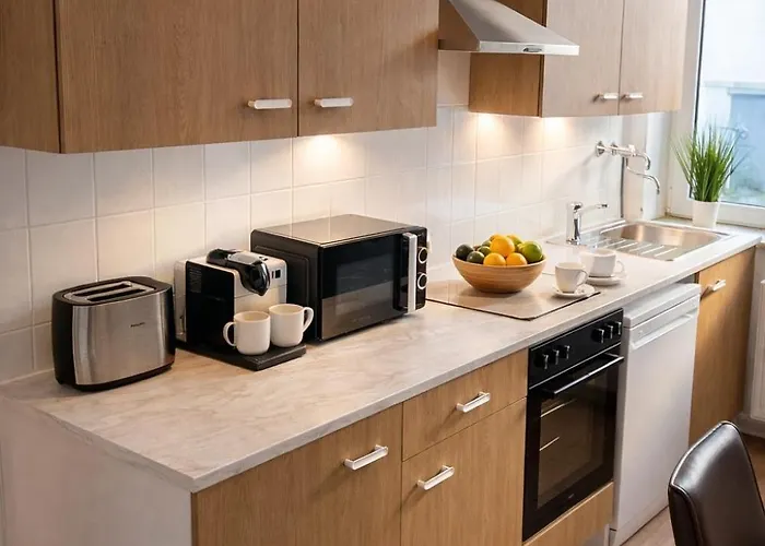 Lejlighed Modern With 3 Beds & Smart Tv *