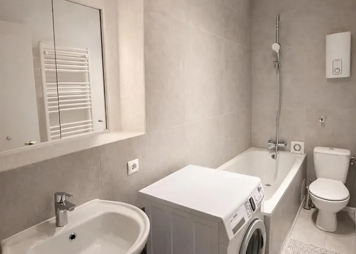 Modern With 3 Beds & Smart Tv Appartement